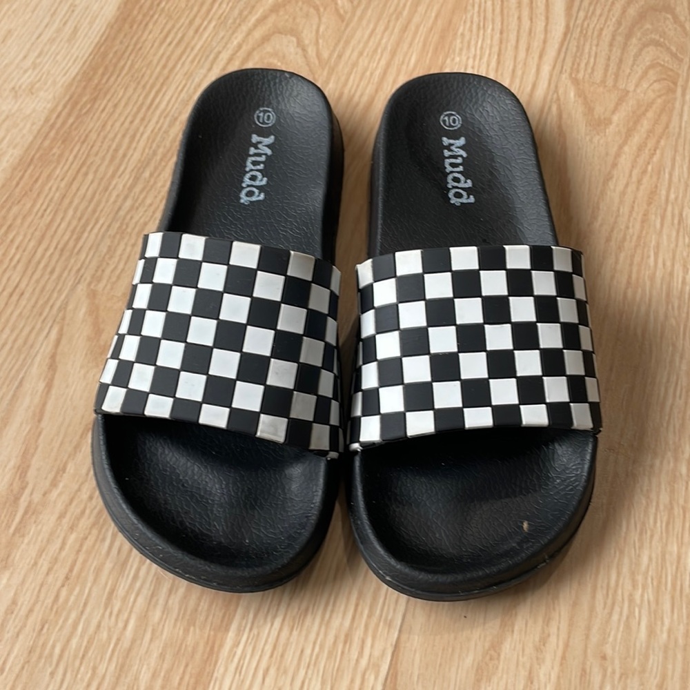 Mudd Checkerboard Slides